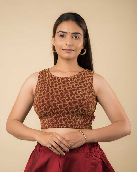 Shimona Banarasi Zari Sleeveless Stretchable Slip on Blouse