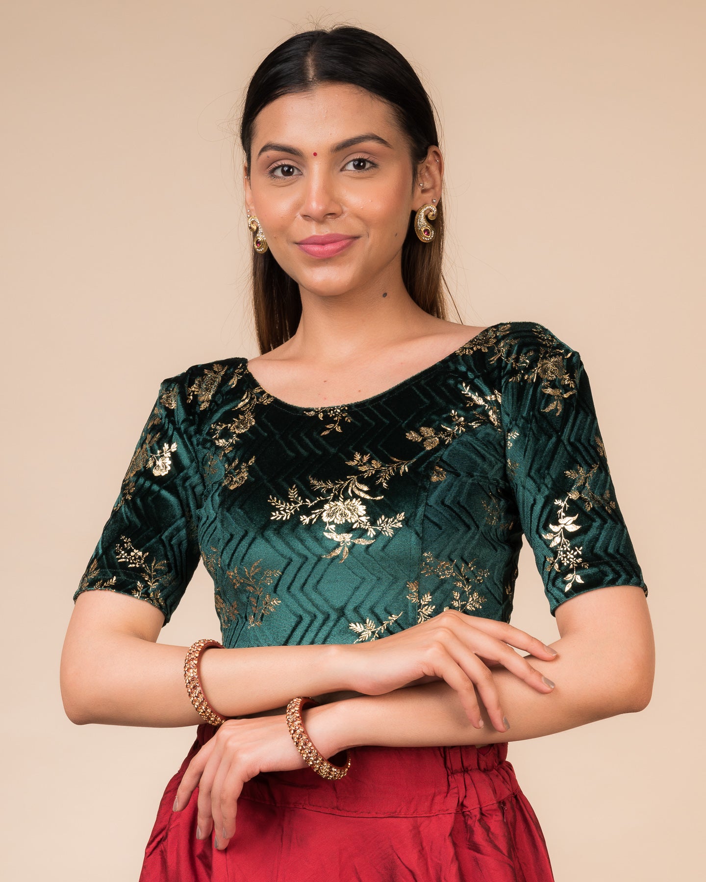 Shabri Velvet Metallic Floral Sweetheart Neck with Potli Detail Stretchable slip on Blouse